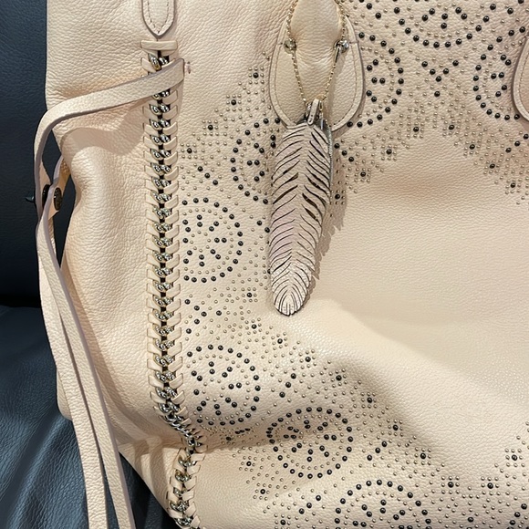 Peachy pink Coach bag - Picture 2 of 6